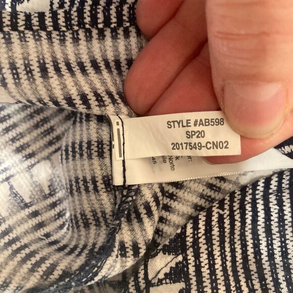 J Crew Blouse XS Navy Re-Imagined Ruffle Neck Button Up Stripe Geometric Design - Picture 9 of 11